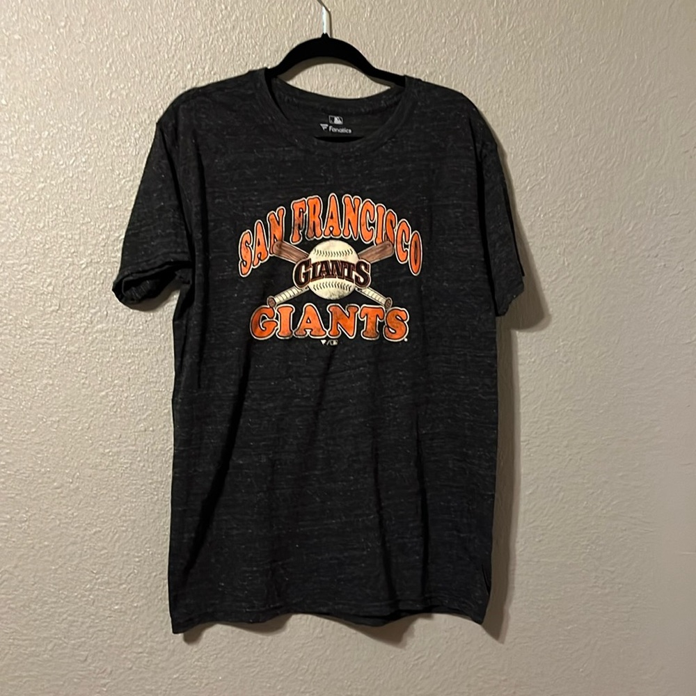 Fanatics San Francisco Giants Men’s size large T shirt